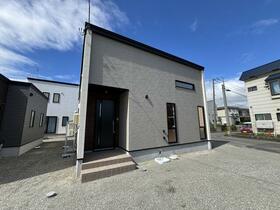 青森県青森市岡造道１丁目
