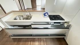 神奈川県横浜市旭区上白根３丁目