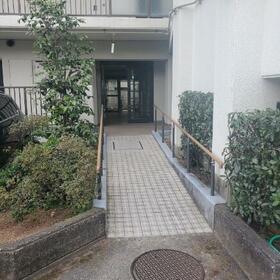 大阪府東大阪市金岡１丁目