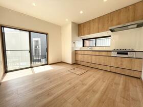 神奈川県横浜市泉区白百合２丁目