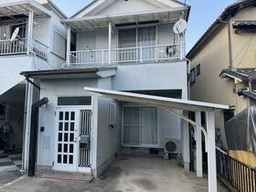 奈良県大和郡山市小泉町