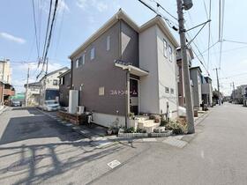 埼玉県川口市上青木西３丁目