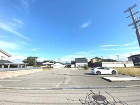 石川県能美市吉原町