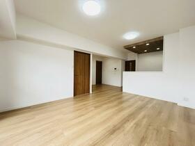 アムール姪浜　３０２