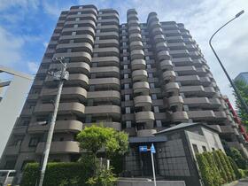 東京都港区三田５丁目