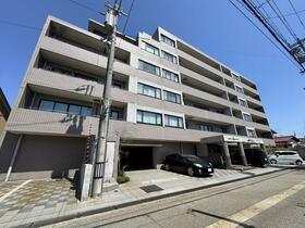 石川県金沢市泉野町1丁目