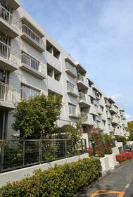 東京都多摩市鶴牧４丁目