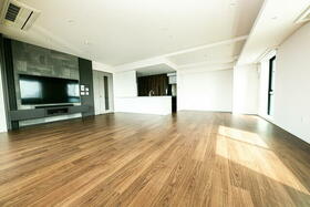 大阪府大阪市西区新町３丁目