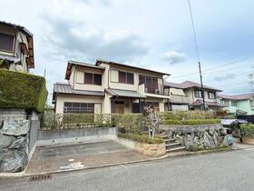 兵庫県川辺郡猪名川町白金２丁目