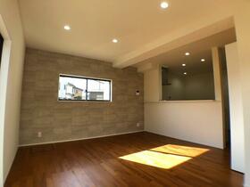 山梨県笛吹市石和町小石和