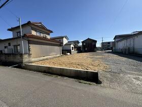 石川県小松市福乃宮町１丁目