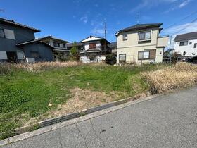 兵庫県三木市志染町東自由が丘３丁目