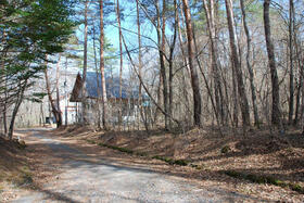 群馬県吾妻郡嬬恋村大字鎌原大カイシコ