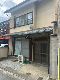 京都府京都市北区鷹峯黒門町