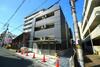鴻池新田駅より徒歩11分 新築 3階建の賃貸物件