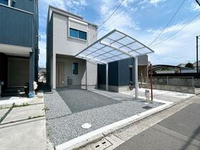 大阪府堺市西区浜寺諏訪森町中１丁