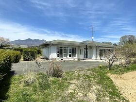 山梨県北杜市小淵沢町上笹尾