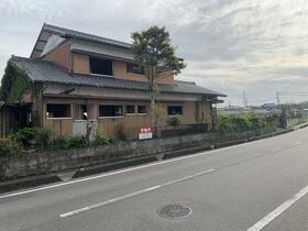 三重県津市半田