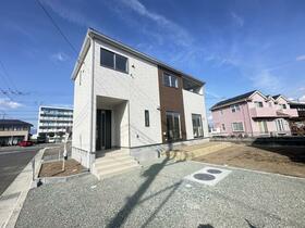 山梨県中央市成島