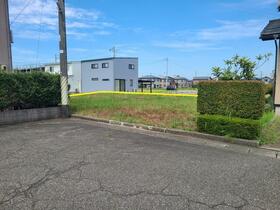 新潟県三条市月岡２丁目