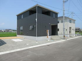 徳島県板野郡藍住町勝瑞字幸島