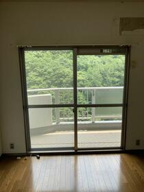 マンション住吉川