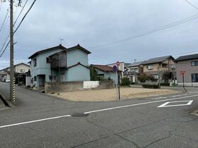 石川県金沢市粟崎町３丁目