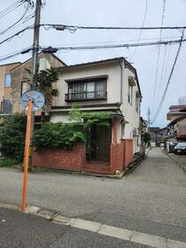 石川県金沢市長町１丁目