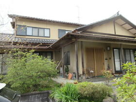 新潟県長岡市与板町城山１丁目