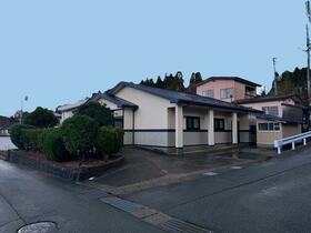 秋田県男鹿市船川港船川字親道