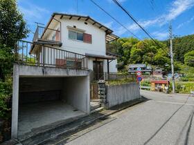 奈良県生駒郡平群町椿台３丁目