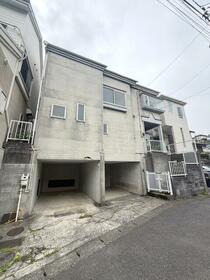 神奈川県横浜市金沢区六浦東３丁目