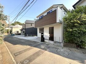 神奈川県逗子市山の根３丁目