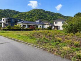 広島県東広島市黒瀬楢原北３丁目