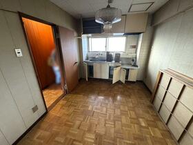 高知県高知市本町１丁目