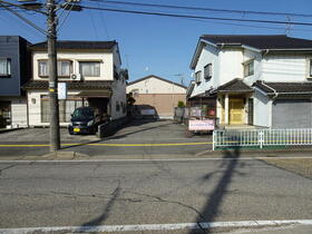 富山県富山市小泉町