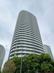 神奈川県横浜市西区みなとみらい４丁目