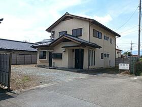 山梨県甲府市朝気３丁目