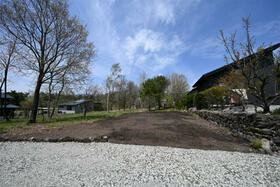 長野県北佐久郡御代田町大字草越向原