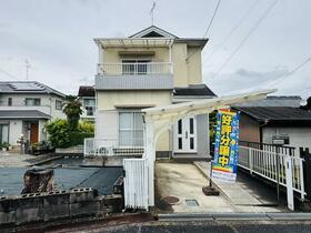 奈良県大和郡山市小泉町