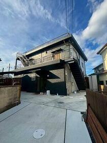 大阪府枚方市翠香園町