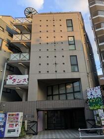東京都新宿区上落合１丁目