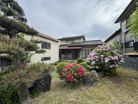 富山県富山市八尾町梅苑町１丁目