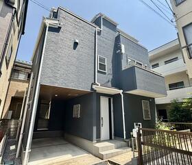 埼玉県越谷市赤山町２丁目