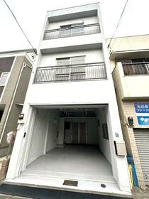 東京都足立区竹の塚３丁目