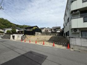 京都府京都市山科区上花山坂尻