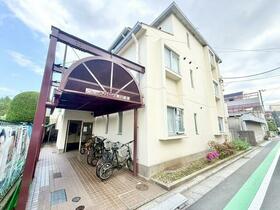 東京都足立区綾瀬６丁目