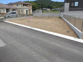 滋賀県彦根市野田山町