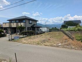 山梨県笛吹市御坂町成田