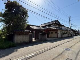 富山県氷見市柳田